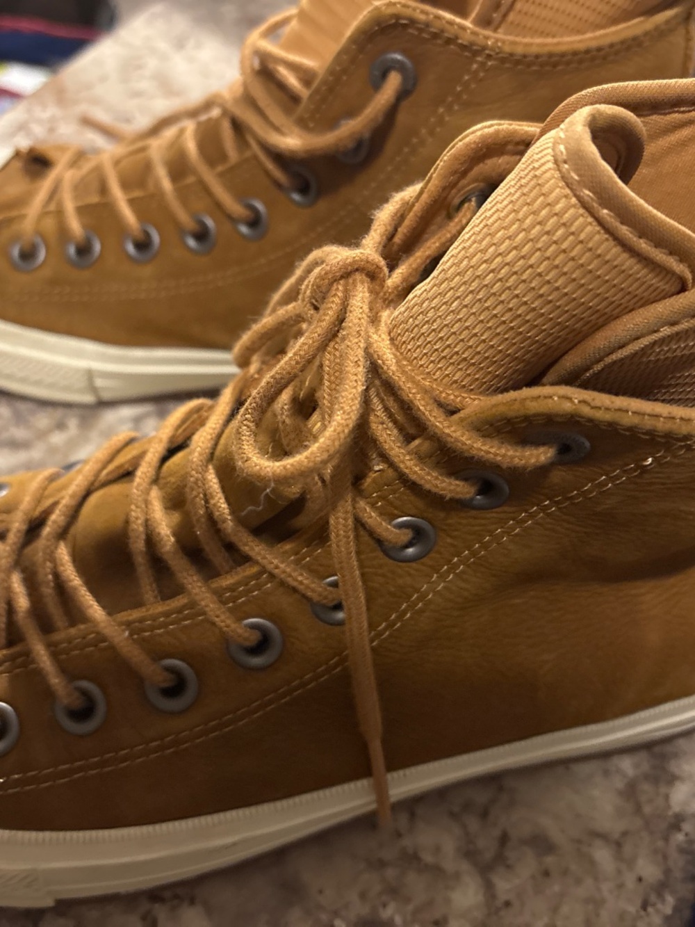 Converse - Picture 4 of 4